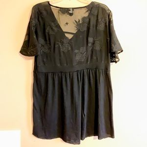 Torrid Short Sleeve Blouse